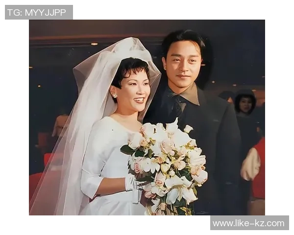 足球明星夫妇荣获最佳情侣奖项的精彩瞬间回顾与感人故事分享