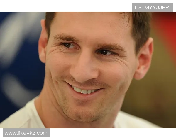 足球明星幽默社交发言大揭秘笑点满满引发球迷热议 足球明星幽默社交发言大揭秘笑点满满引发球迷热议