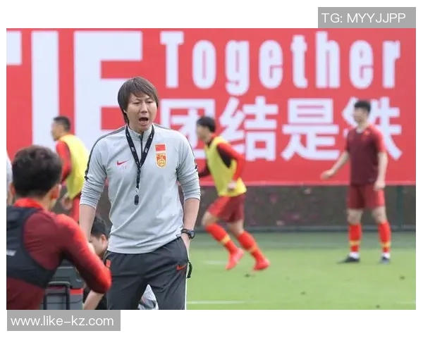 足球明星慷慨解囊捐款助力慈善事业的榜样与故事