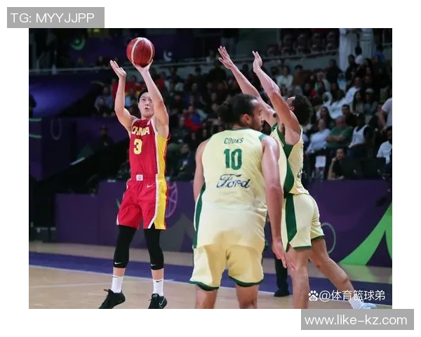 足球明星热爱篮球运动的背后故事与精彩瞬间分享