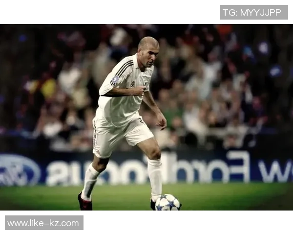 足球明星璀璨年代的辉煌瞬间与传奇故事回顾