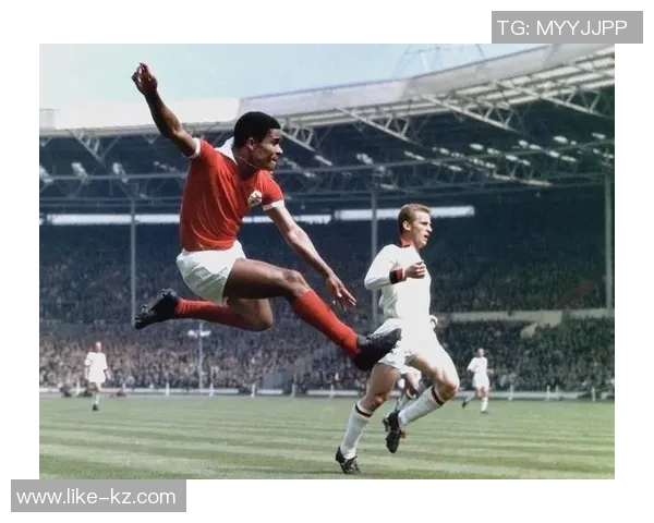 足球明星穿34号背后的故事与传奇时刻解析