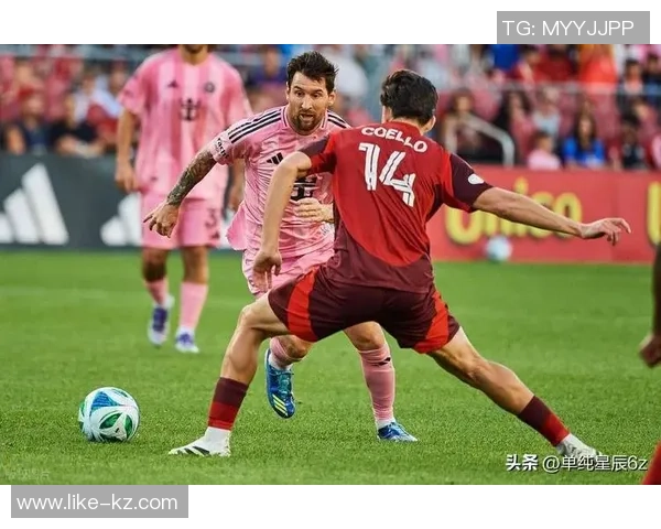 足球明星精彩瞬间解说视频带你领略绿茵场上的传奇与激情 足球明星精彩瞬间解说视频带你领略绿茵场上的传奇与激情