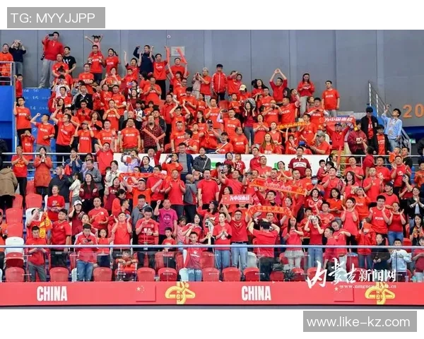 足球明星纷纷加盟中国联赛引发热潮助力中国足球发展新篇章