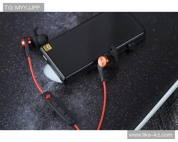 足球明星耳机新品上市音乐与激情的完美结合让你畅享每一场比赛